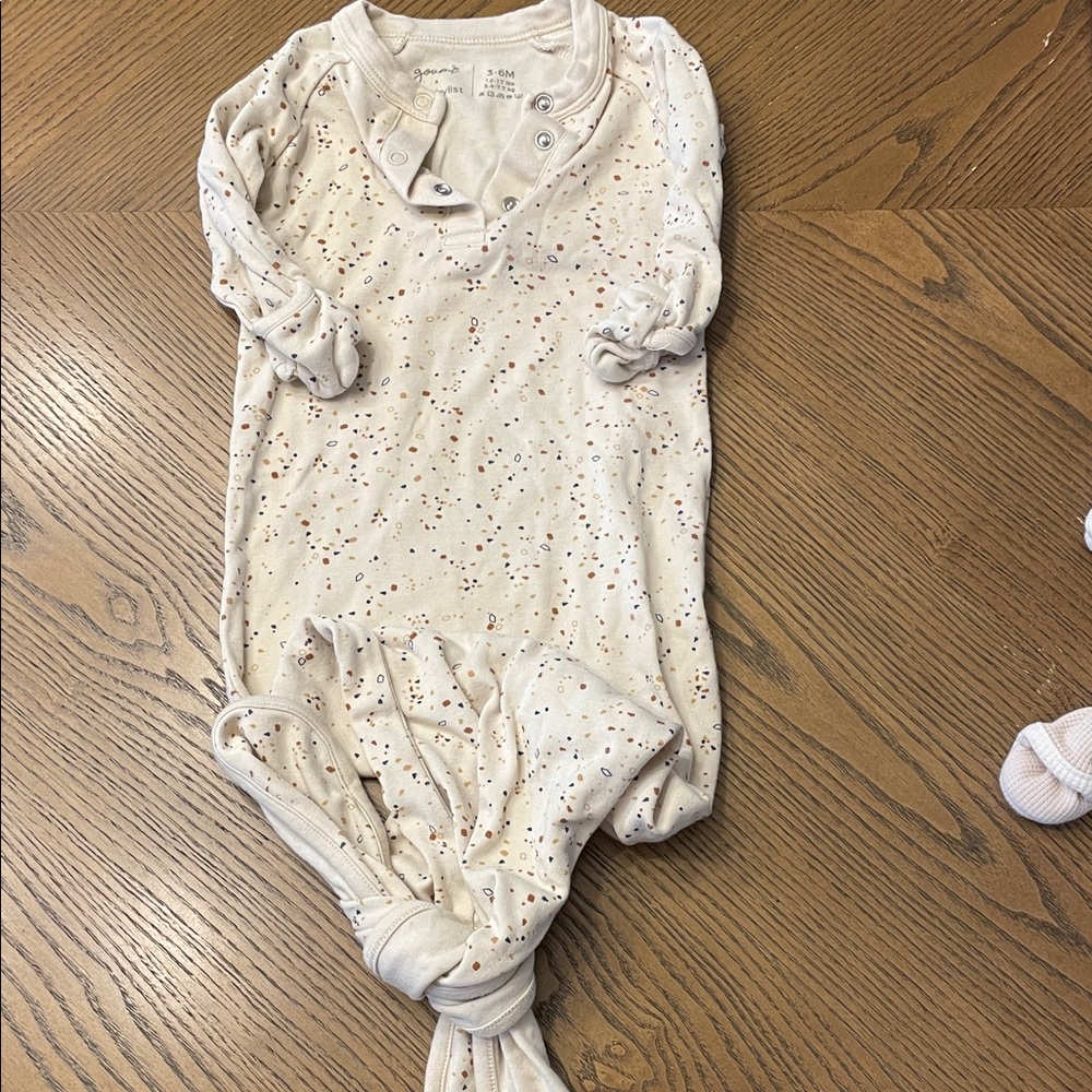 Goumi sleep sack easy tie